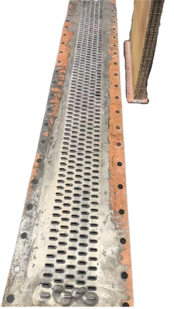 Vlnité jadro chladiča pre motor